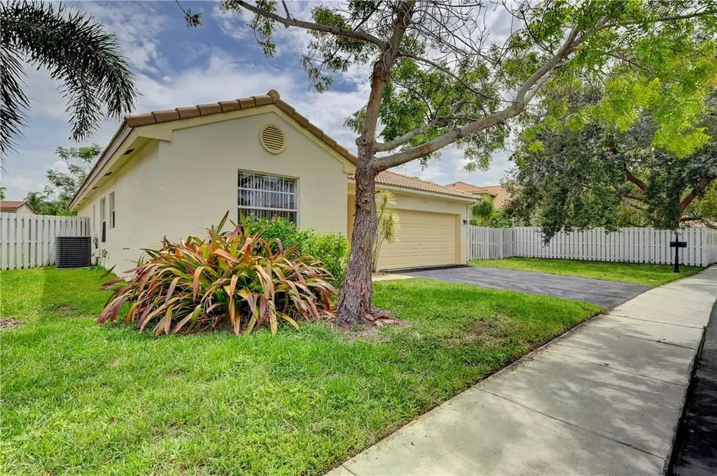 13348 NW 13th Street Sunrise FL 33323