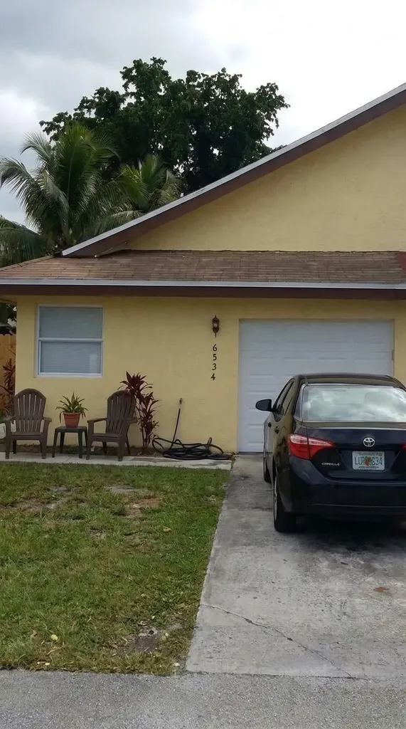 6534 Harbour Road North Lauderdale FL 33068