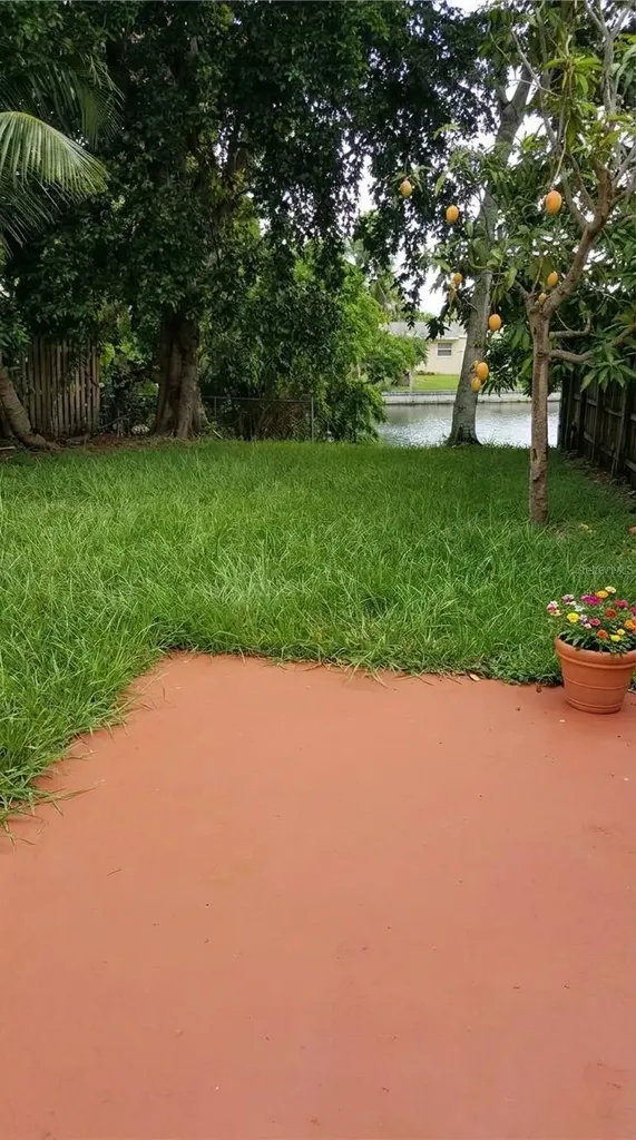 6534 Harbour Road North Lauderdale FL 33068