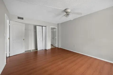 4172 Inverrary Drive Lauderhill FL 33319
