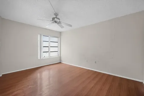 4172 Inverrary Drive Lauderhill FL 33319