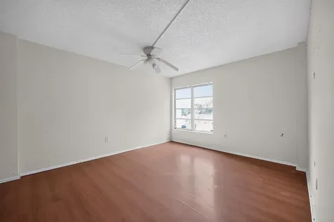 4172 Inverrary Drive Lauderhill FL 33319