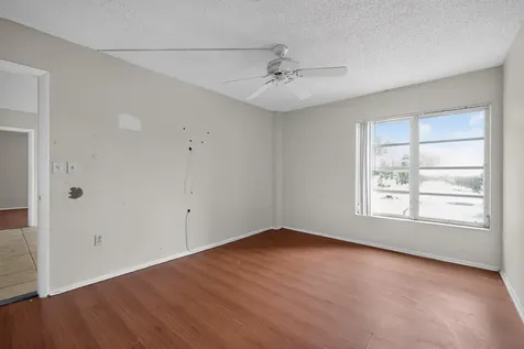 4172 Inverrary Drive Lauderhill FL 33319