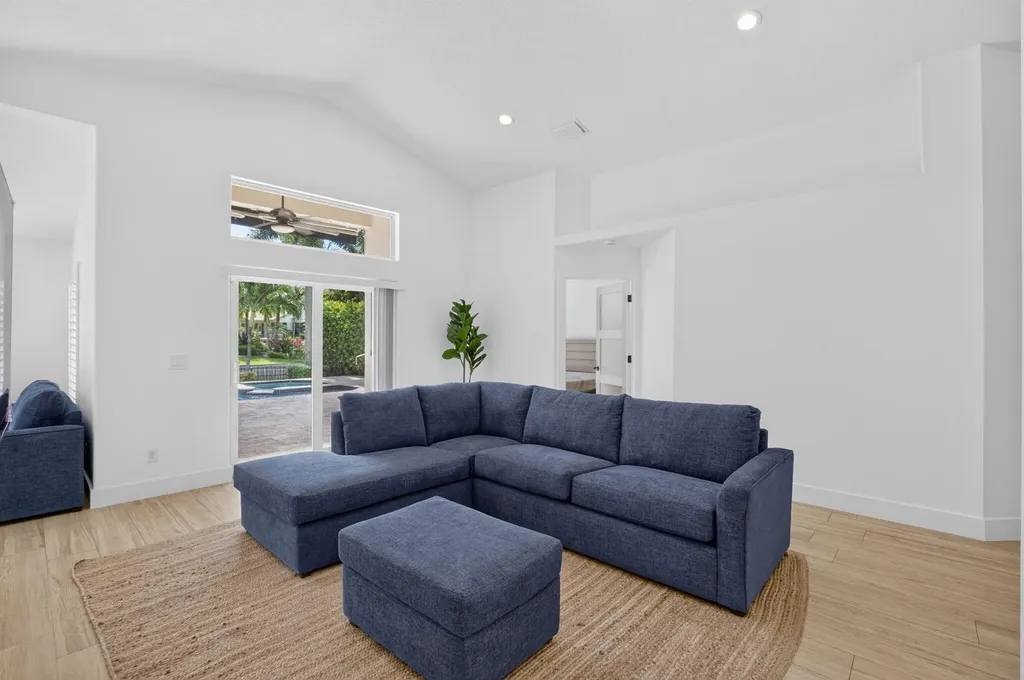 621 Anchor Point Delray Beach FL 33444