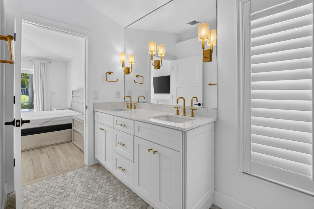 621 Anchor Point Delray Beach FL 33444