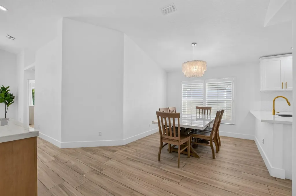 621 Anchor Point Delray Beach FL 33444