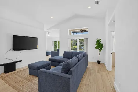 621 Anchor Point Delray Beach FL 33444