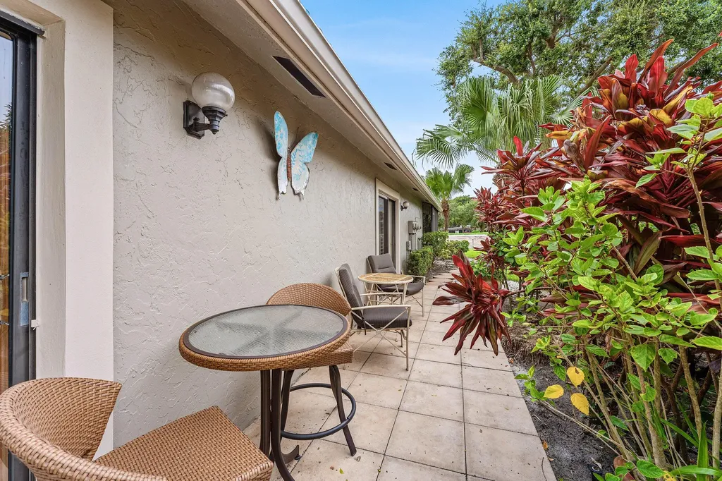 1 Stratford Drive E Boynton Beach FL 33436