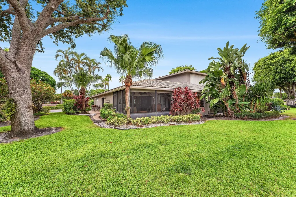 1 Stratford Drive E Boynton Beach FL 33436