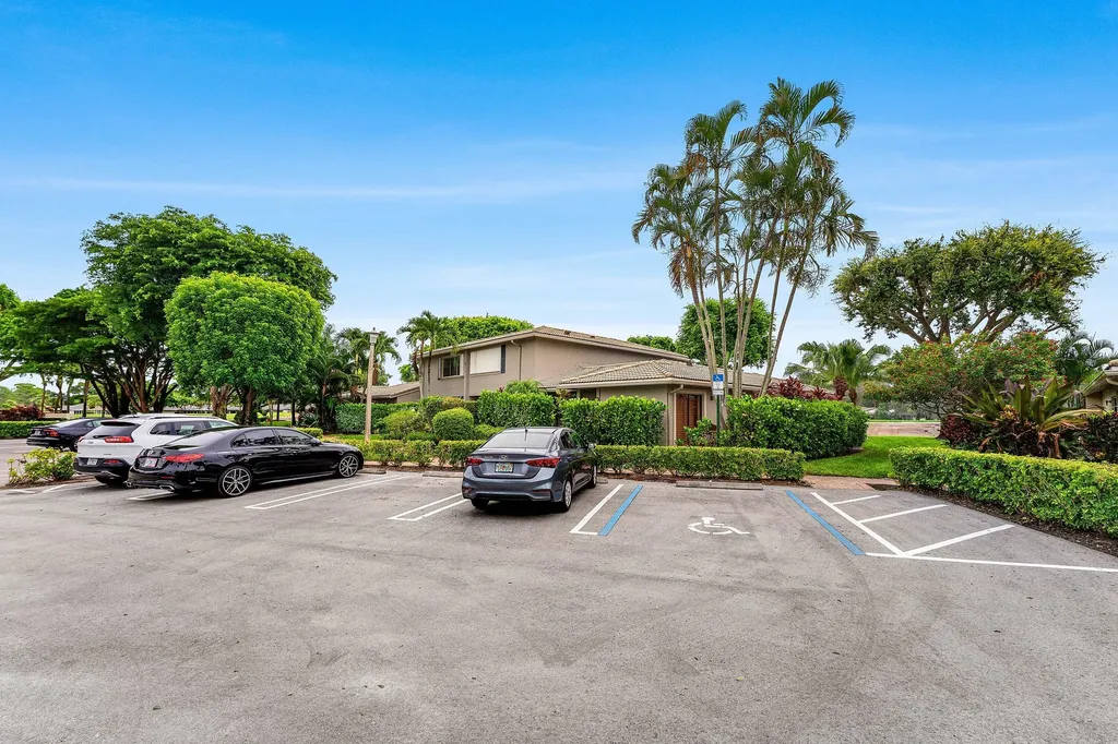 1 Stratford Drive E Boynton Beach FL 33436