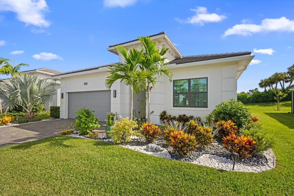 5432 Saint Armands Way Westlake FL 33470
