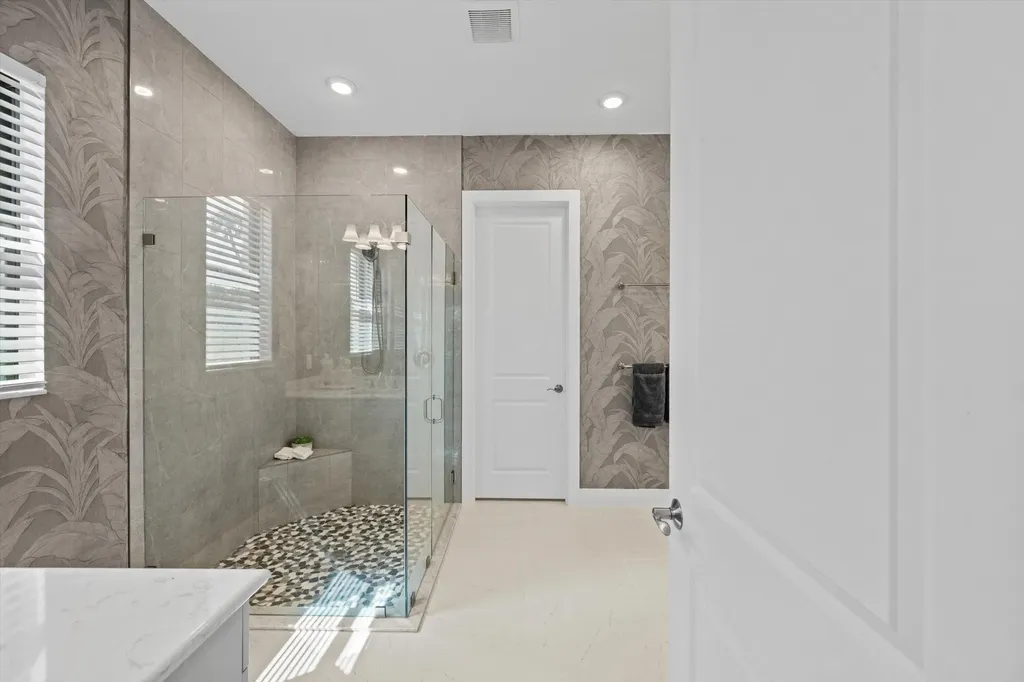5432 Saint Armands Way Westlake FL 33470