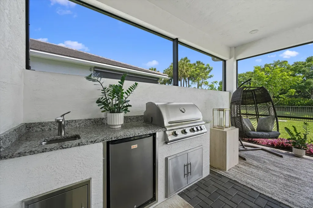 5432 Saint Armands Way Westlake FL 33470