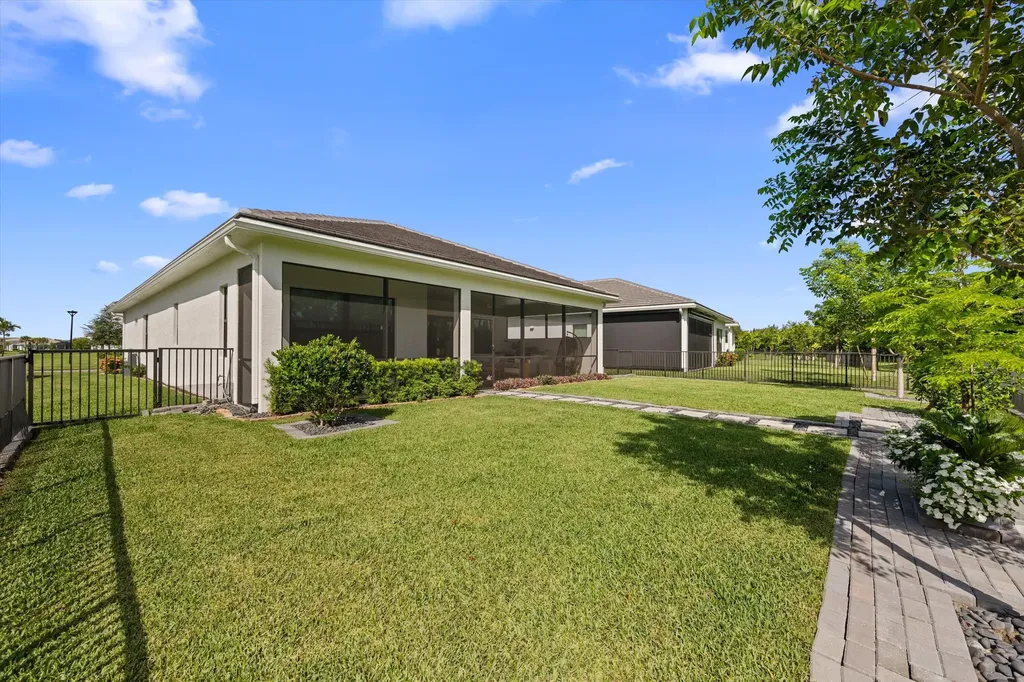 5432 Saint Armands Way Westlake FL 33470