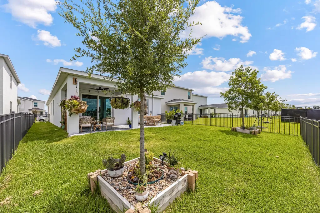 2008 Croft Inlet Drive NW Palm Bay FL 32907