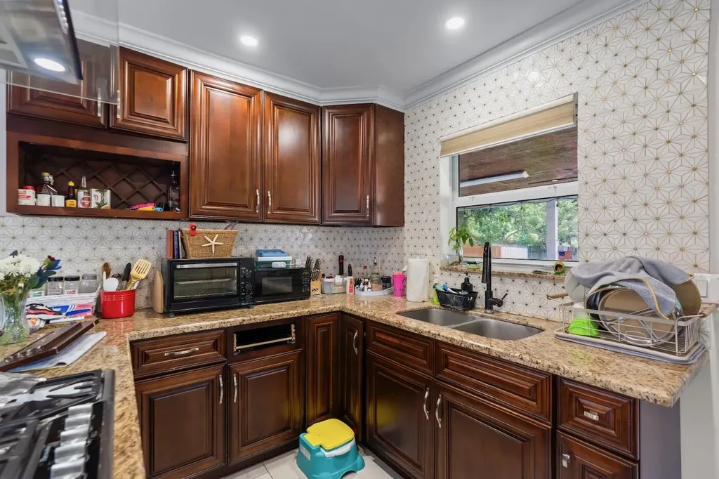 1446 W Jennings Street Lantana FL 33462