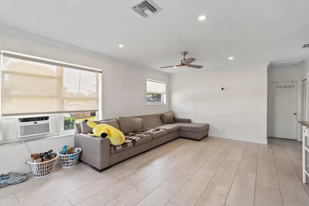 1446 W Jennings Street Lantana FL 33462