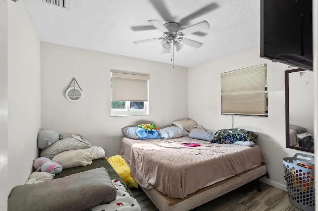 1446 W Jennings Street Lantana FL 33462
