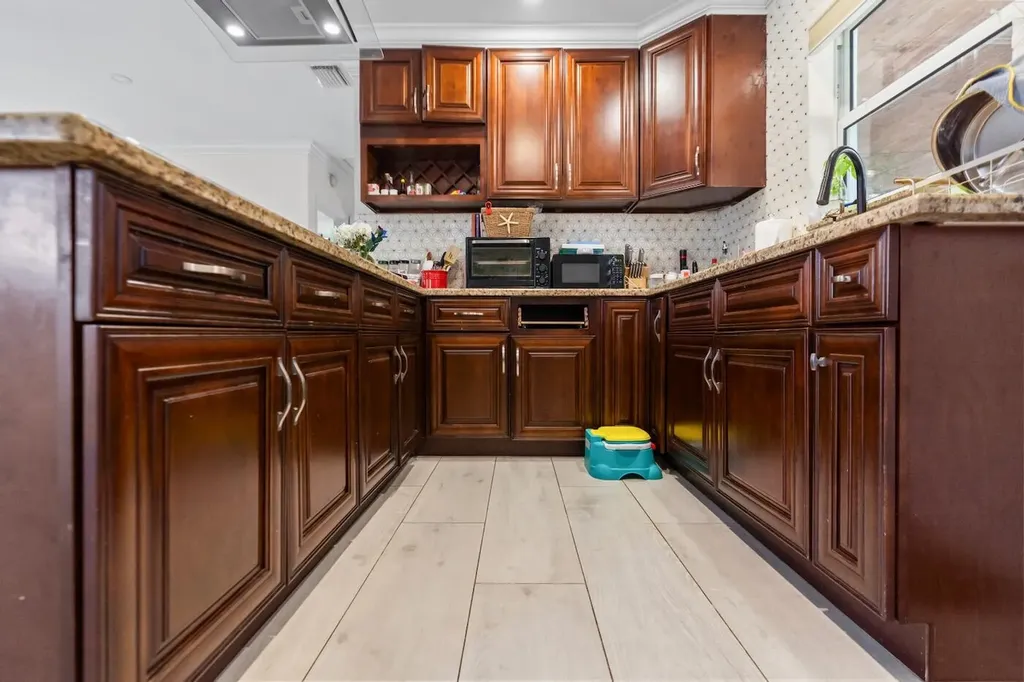 1446 W Jennings Street Lantana FL 33462