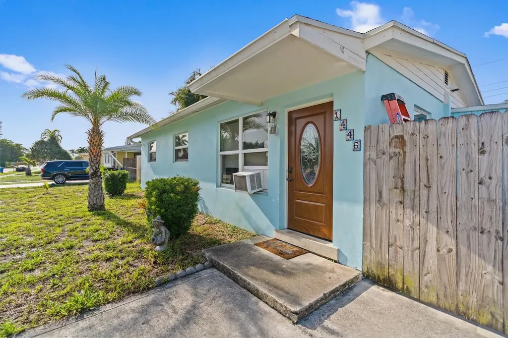 1446 W Jennings Street Lantana FL 33462