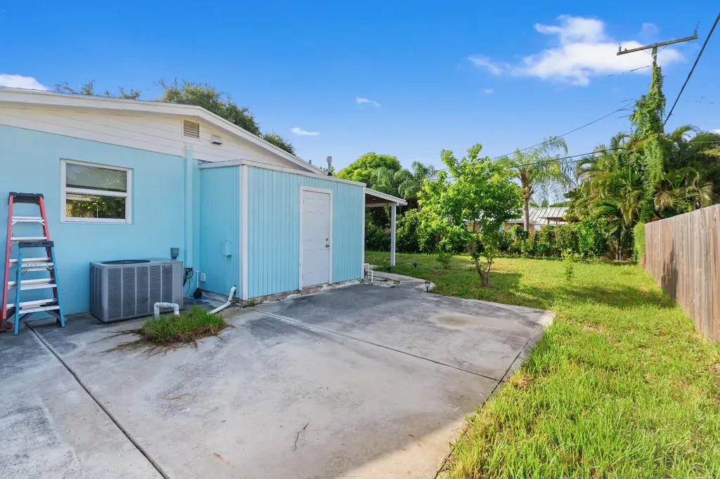 1446 W Jennings Street Lantana FL 33462