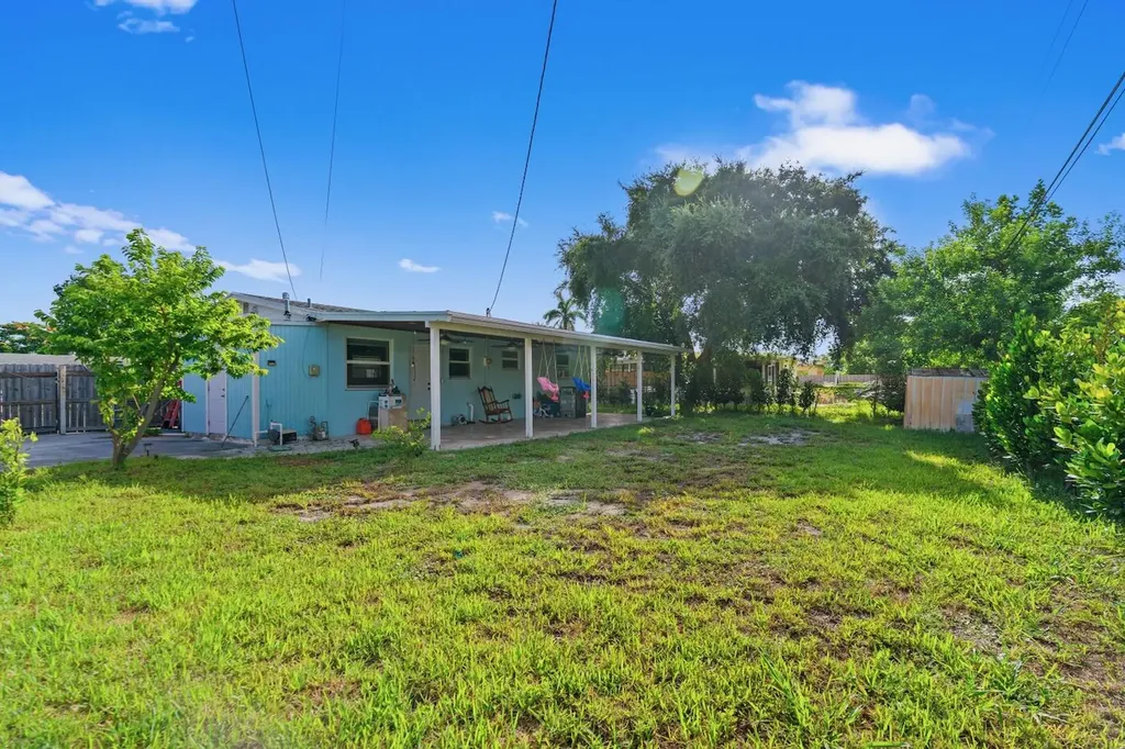 1446 W Jennings Street Lantana FL 33462
