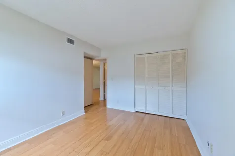 225 SE 10th Street Deerfield Beach FL 33441