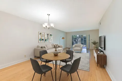 225 SE 10th Street Deerfield Beach FL 33441