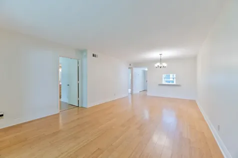 225 SE 10th Street Deerfield Beach FL 33441