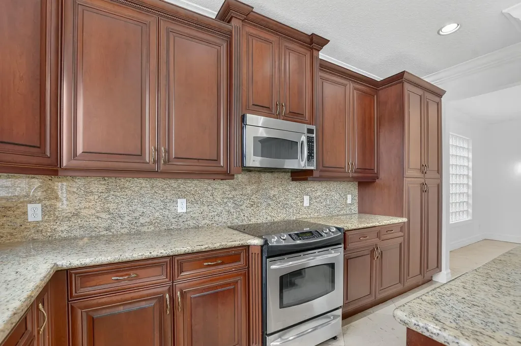 8326 Emerald Winds Circle Boynton Beach FL 33473