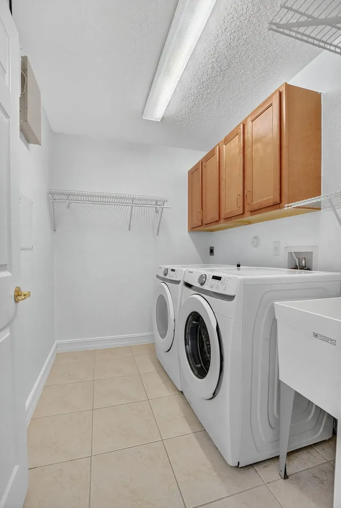 8326 Emerald Winds Circle Boynton Beach FL 33473