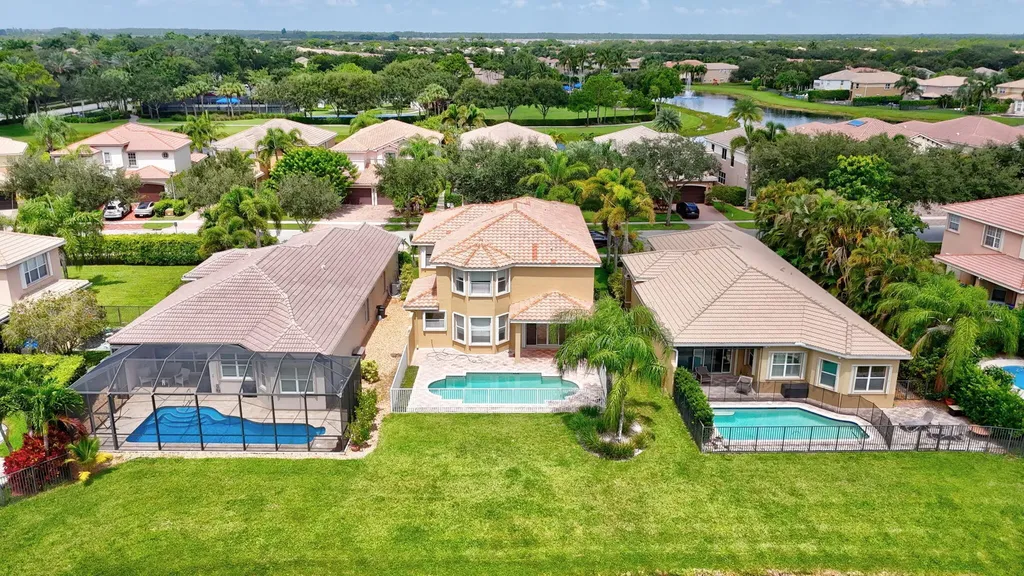 8326 Emerald Winds Circle Boynton Beach FL 33473
