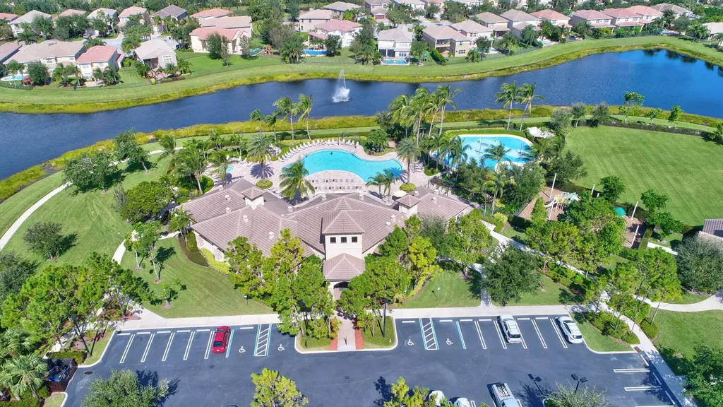 8326 Emerald Winds Circle Boynton Beach FL 33473