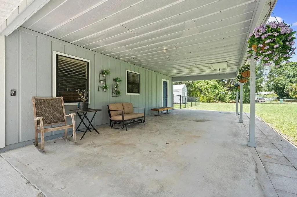 3201 Linda Vista Fort Pierce FL 34982