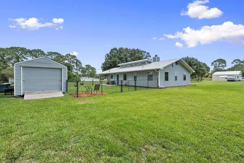3201 Linda Vista Fort Pierce FL 34982