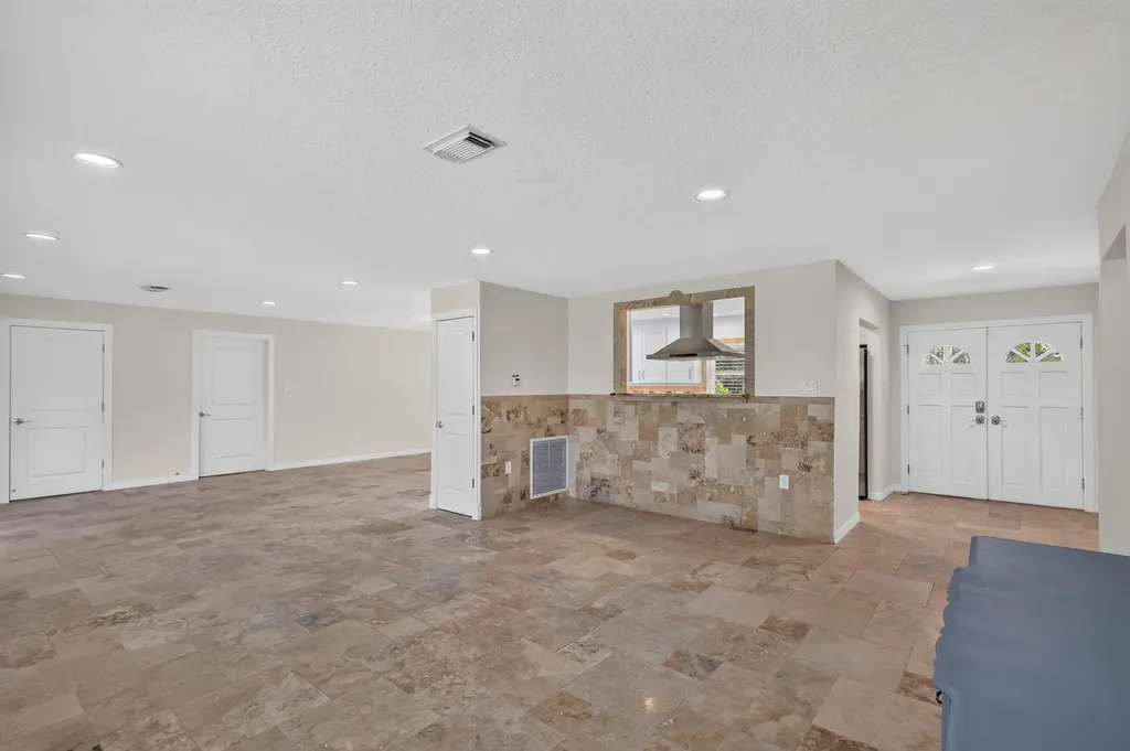 1125 41st Avenue Vero Beach FL 32960