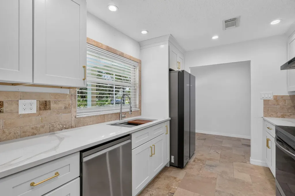 1125 41st Avenue Vero Beach FL 32960