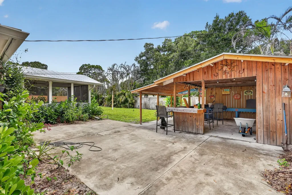 1125 41st Avenue Vero Beach FL 32960