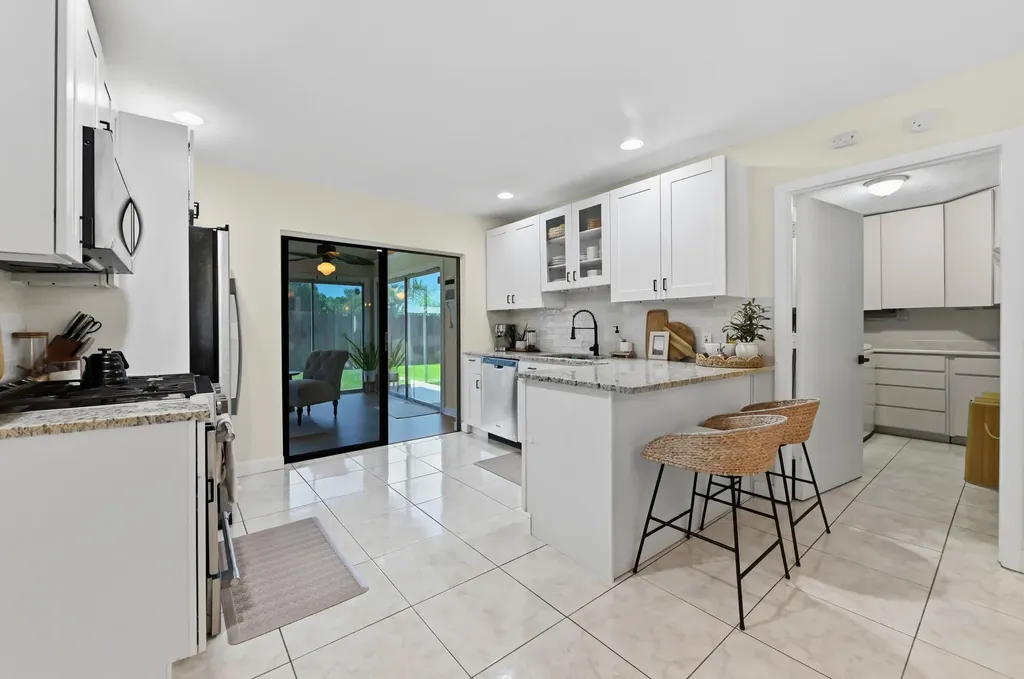 4732 Carthage Circle S Lake Worth FL 33463