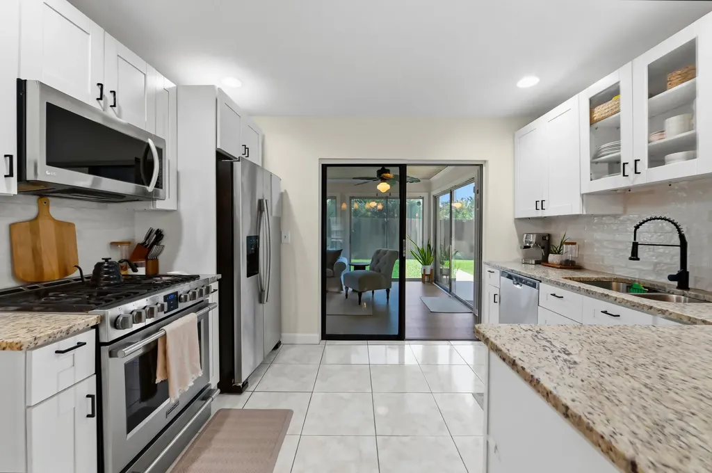 4732 Carthage Circle S Lake Worth FL 33463