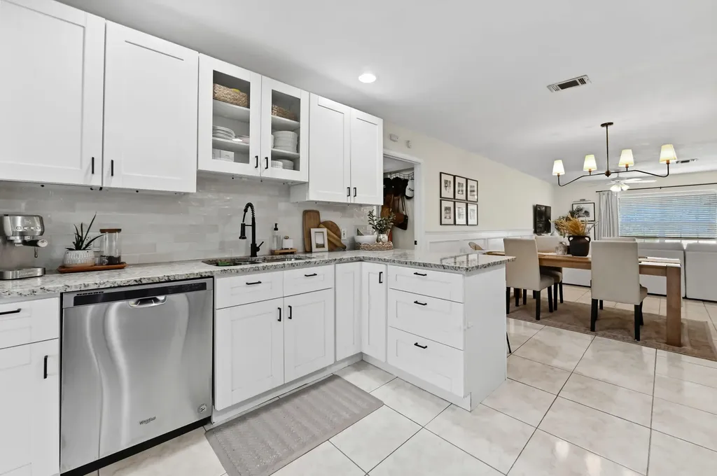 4732 Carthage Circle S Lake Worth FL 33463