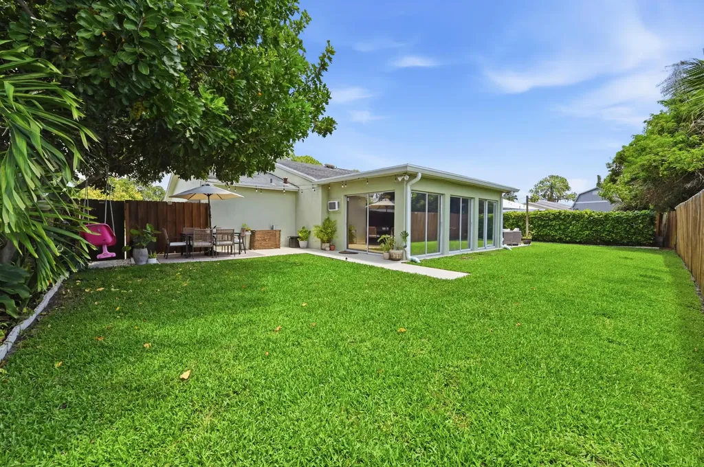 4732 Carthage Circle S Lake Worth FL 33463