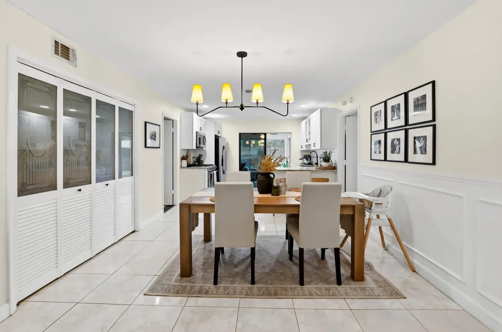 4732 Carthage Circle S Lake Worth FL 33463