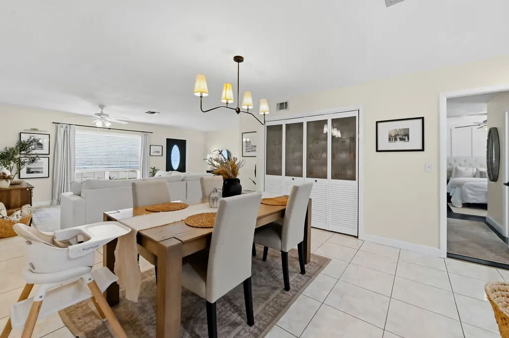 4732 Carthage Circle S Lake Worth FL 33463