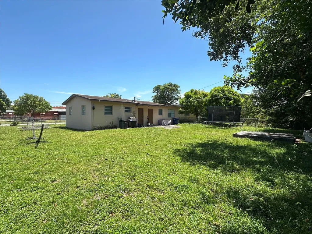 10741 SW 150th Terrace Miami FL 33176