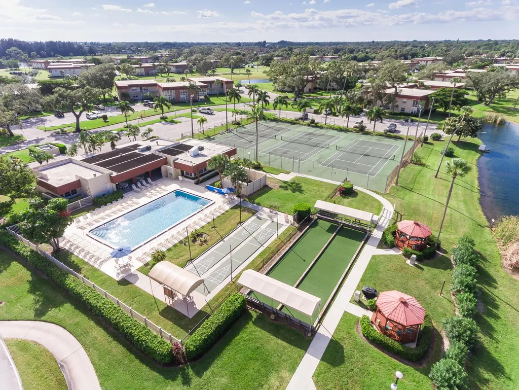 52 Woodland Drive Vero Beach FL 32962