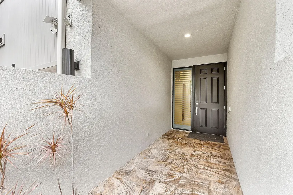 40 Portside Drive Fort Lauderdale FL 33316