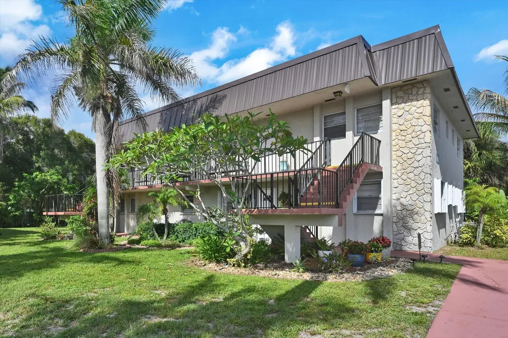 404 Fern Jupiter FL 33458
