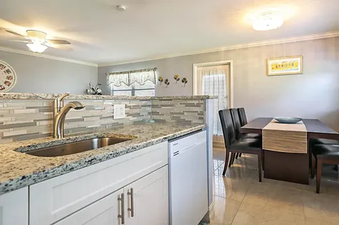 308 Saxony G Delray Beach FL 33446