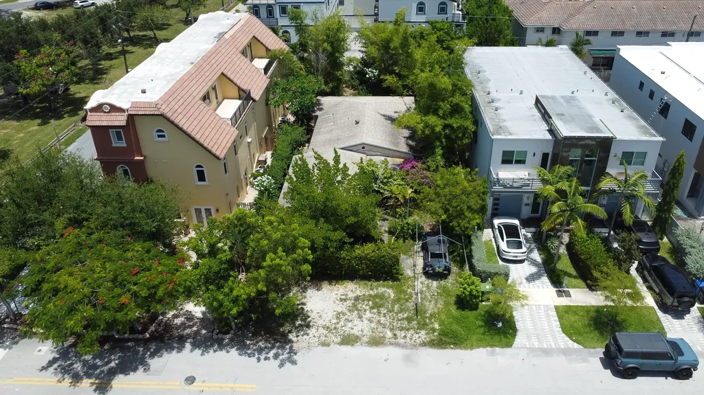 640 NE 8th Avenue Fort Lauderdale FL 33304
